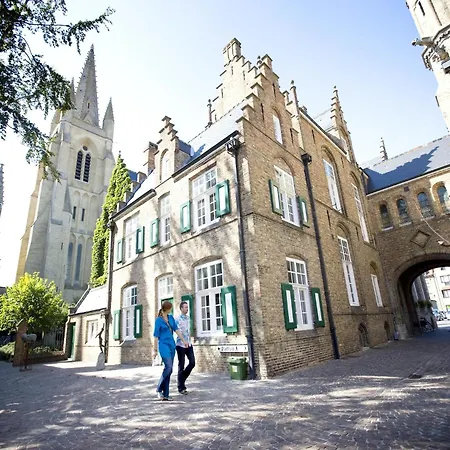 Apartament In Near The *